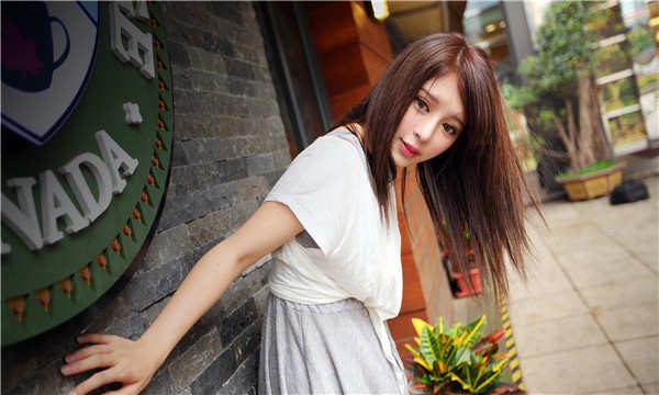 富顺想找一个女性生孩子给报酬-｛找个女人生孩子多少钱｝