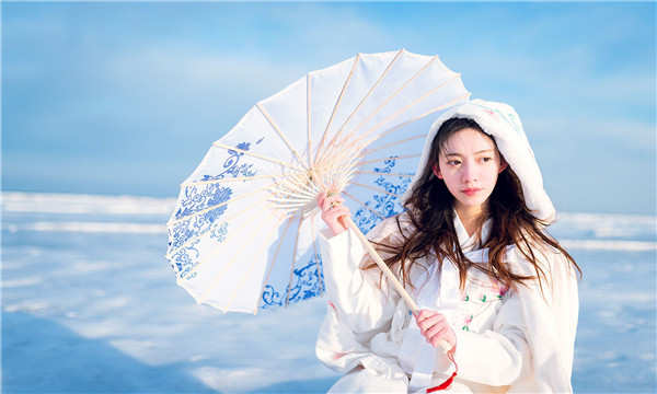 富顺试管代怀生子多少钱一个？助孕之路的费用分析与方案选择